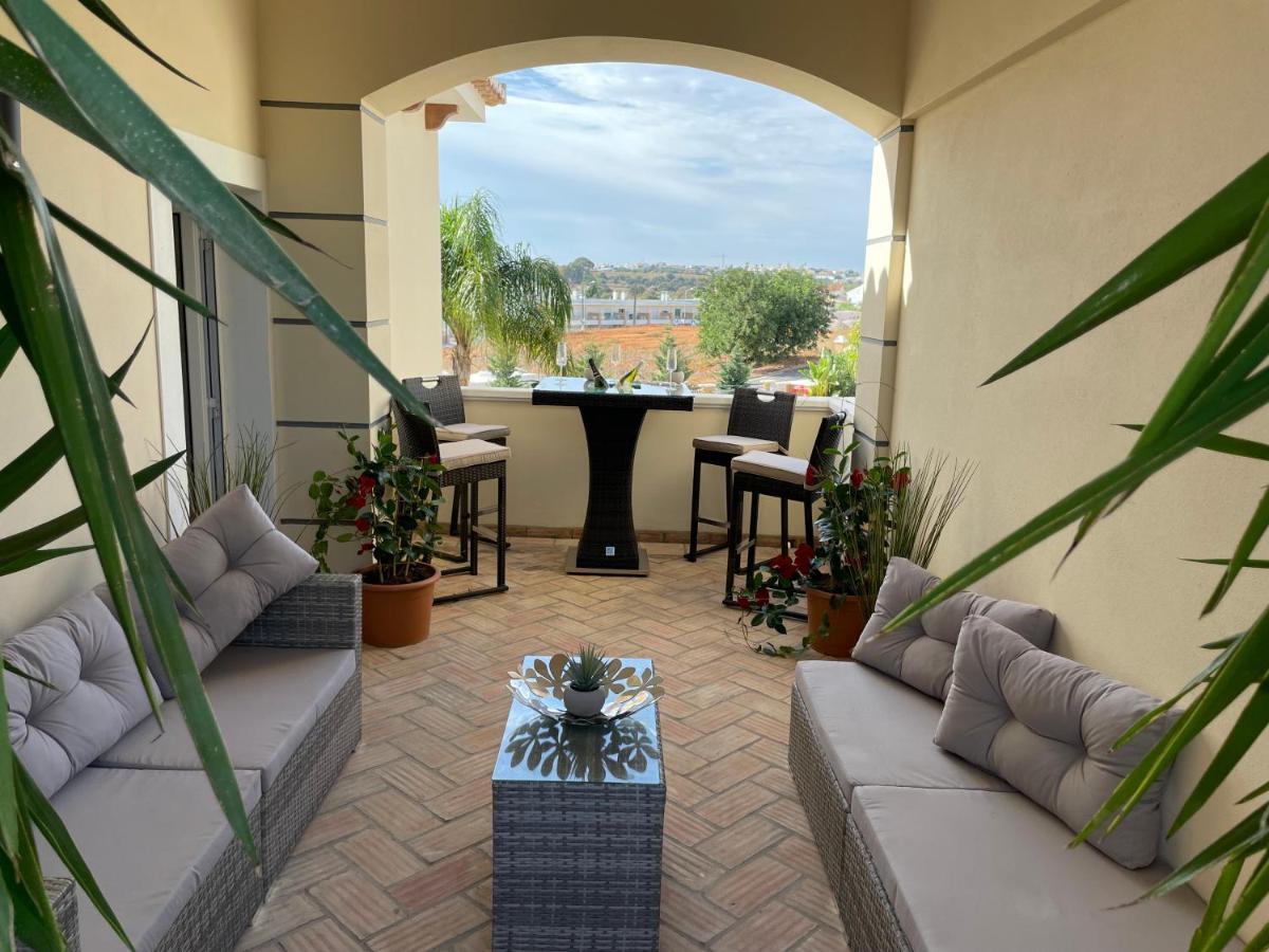 Villa Cascata, 3 Bedroom, Pool, Close To Olhos De Agua Албуфейра Екстериор снимка